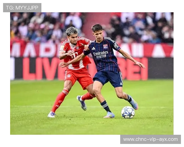 里昂新星闪耀，比赛中大放异彩，里昂首发